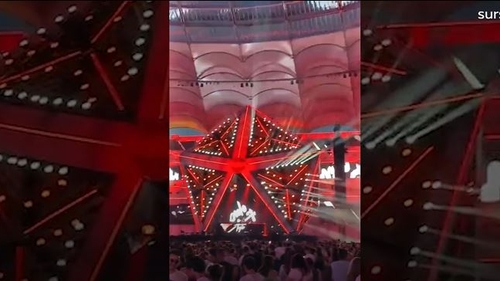Imagini halucinante surprinse la festivalul SAGA: ”Vă drogați? Miroase numai a marfă aici”