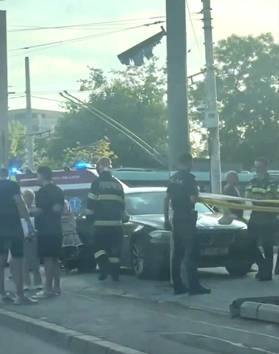 Tragedie în Capitală! O fetiță de doar 2 anișori a căzut de la etajul unui bloc