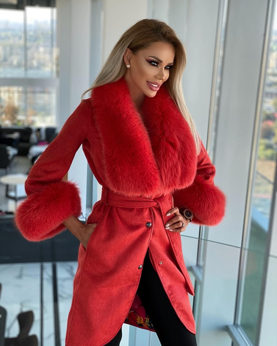 Bianca Drăgușanu, declarație de iubire în public după ce s-a aflat că va divorța. Cu cine s-a filmat fosta prezentatoare de la Kanal D