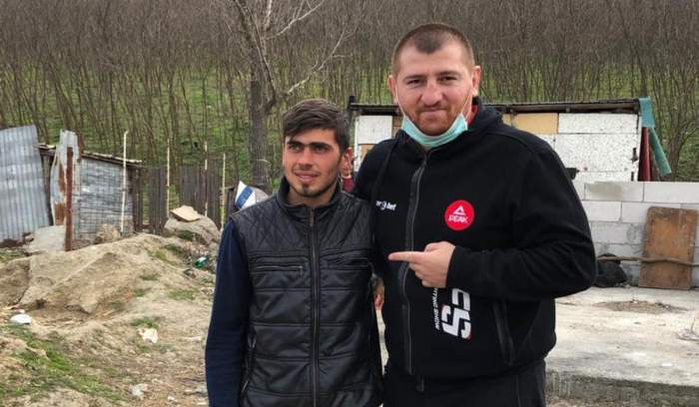 Tânărul care a fost la maternitatea din Iași, pe cal, pentru a-și vedea copilul nou-născut, s-a angajat. Cătălin Moroșanu i-a schimbat viața lui Sergiu