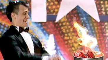 VIDEO Numar de magie incendiar la Romanii au talent! Un concurent a avut nevoie de interventia pompierilor pentru a-si duce numarul la bun sfarsit!