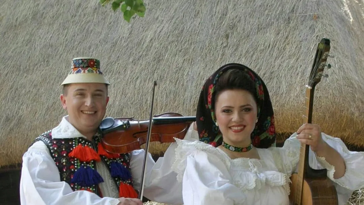 Cornelia Rednic avea doar 16 ani când și-a cunoscut soțul. Cum a reacționat familia ei: ”La fel aș face!”