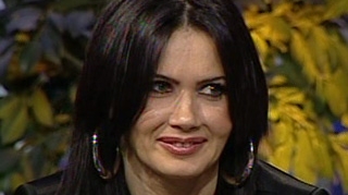 Oana Zavoranu zambeste pentru prima data de la nunta lui Pepe! S-a bucurat cand si-a auzit melodia preferata, in direct, la CANCAN TV - "Toata fericirea mea esti tu"