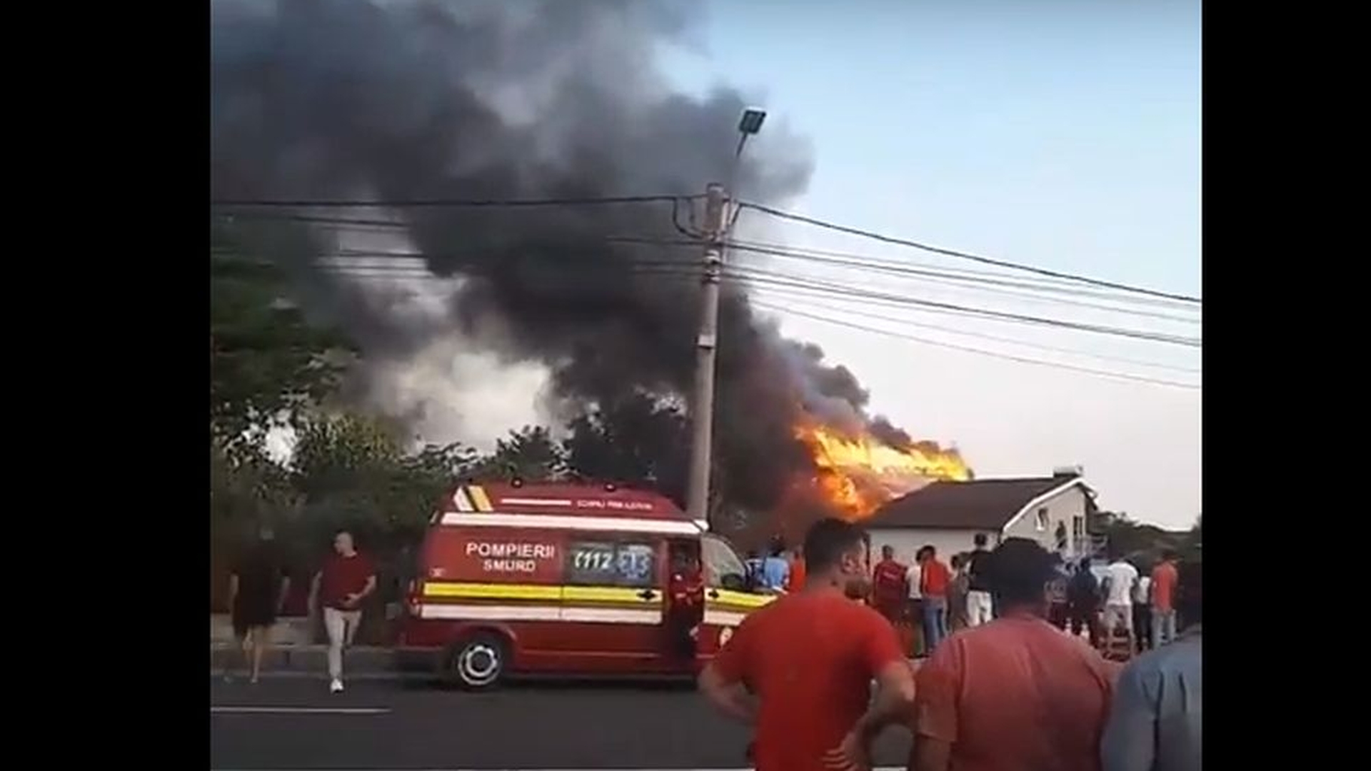 Incendiu în Constanța! Două case au fost mistuite de foc