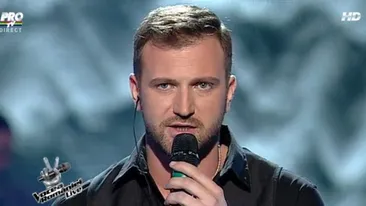 A ajuns in finala la Vocea Romaniei, dar acum canta intr-un bar din provincie! Vezi cum suna viitorul pentru solist!
