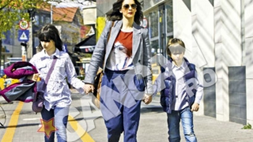 Andreea Berecleanu, Laura Cosoi, Andreea Raicu si Monica Gabor, impreuna la „bine imbracate”! Vezi ce tinute au ales