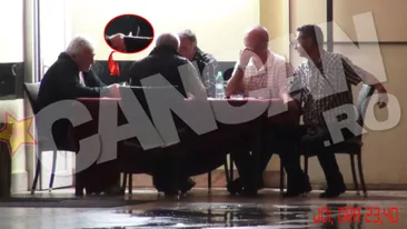 Giovani Becali isi cauta norocul la poker. Uite cum isi petrece impresarul serile racoroase de toamna!