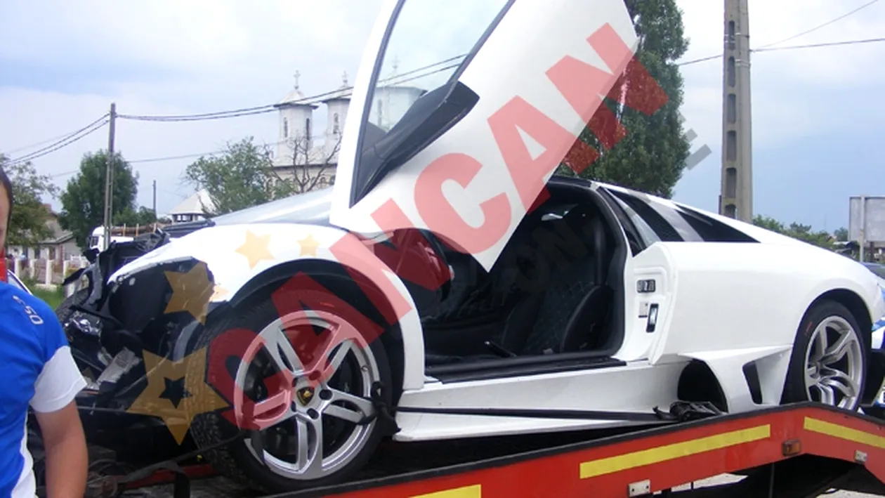 Lamborghini de 340.000 de euro, facut zob pe autostrada