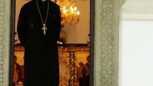 Au fost luate primele măsuri în cazul bebelușului mort după botez! Preotul a fost suspendat din funcție