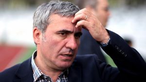 Hagi se pregăteşte să vândă Viitorul! "Caută o soluţie pentru..."