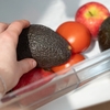 Cum păstrezi corect avocado, bananele și roșiile. Unde nu ar trebui să le ții