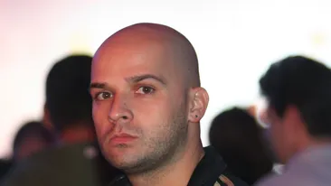 Aparitie-soc pe strazile Capitalei! Andrei de la Alb Negru se transforma radical, la primul fulg de nea!