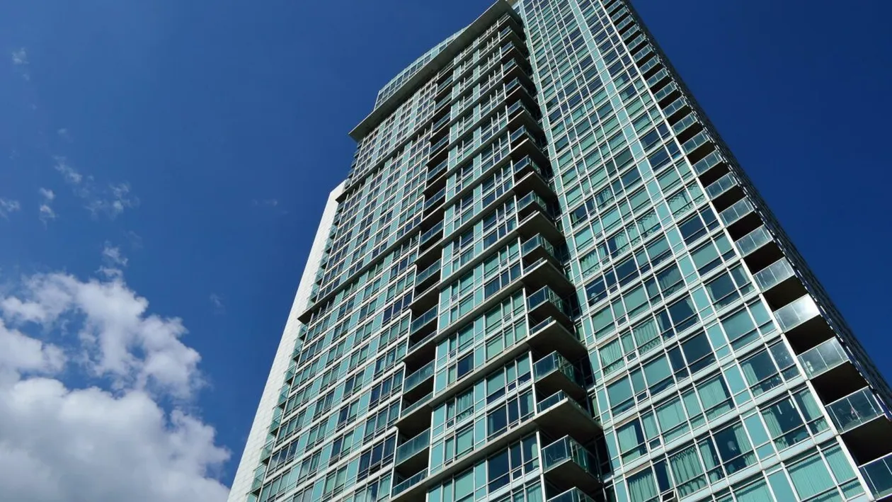 Incredibil! Ce a pățit o tânără care a închiriat o cameră pe Airbnb: ”Vreau să-mi returneze banii”