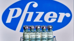 O nouă tranșă de vaccin Pfizer a ajuns sâmbătă în țară! Este vorba despre aproape 200.000 de doze