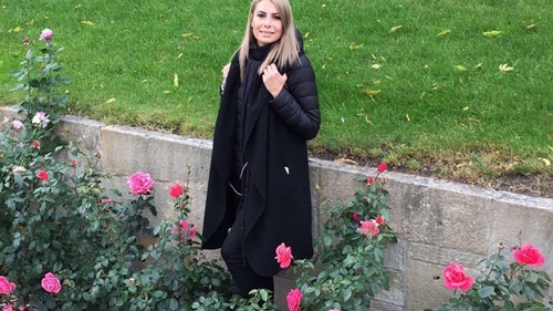 Noemi Mitoşeru, mărturisiri sfâşietoare la parastasul de 40 de zile al tatălui ei: ”În loc sa ma duca la altar, a murit!”