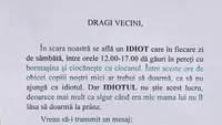 Ce afiş a lipit un bărbat la intrarea în scară. Mesajul a devenit viral!