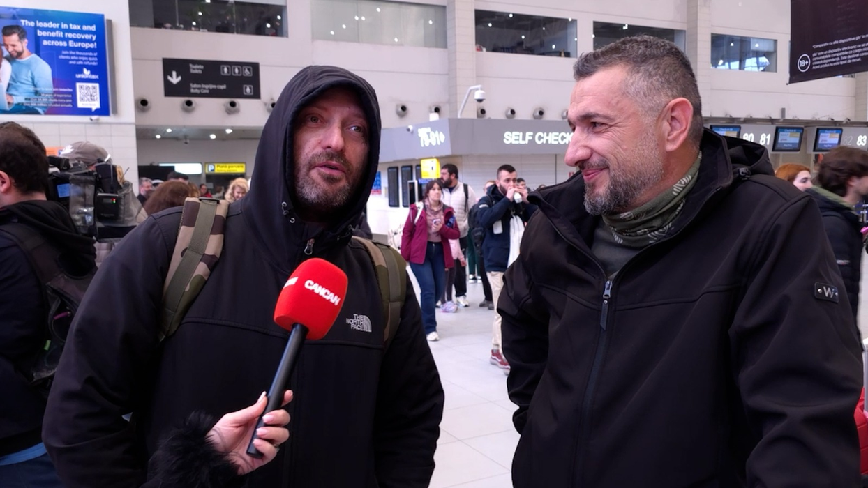 Ritualul bizar pe care l-a făcut Cheloo înainte de plecarea pe Drumul Mătăsii: „Ca să mă pregătesc de Asia Express, mi-am făcut băi de gândaci roșii”