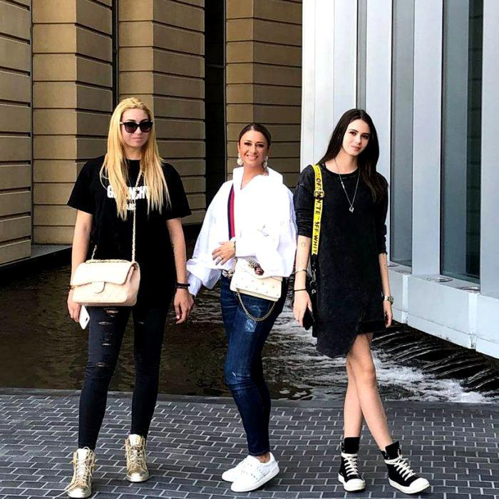 Anamaria Prodan tună și fulgeră după ce lumea s-a luat de fiica ei: ”Nu a ajuns o drogată sau o bețivă de bani gata!”