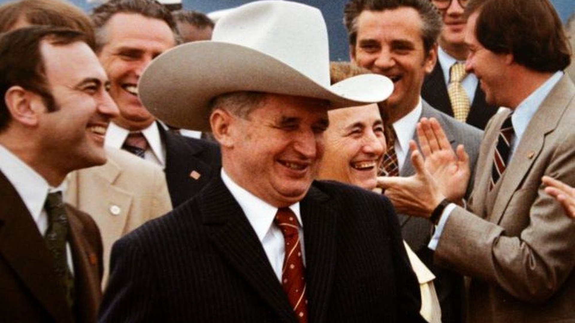 Bărbatul pentru care Nicolae Ceaușescu a făcut o pasiune homoerotică! Dezvăluire explozivă despre fostul președinte al României