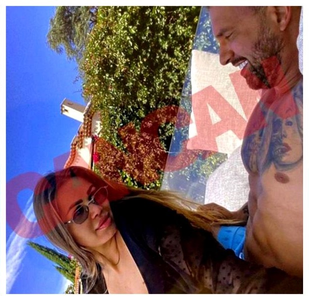 Daria Radionova, încă o dovadă de iubire pentru Alex Bodi. Afacerista va părăsi în curând România | FOTO