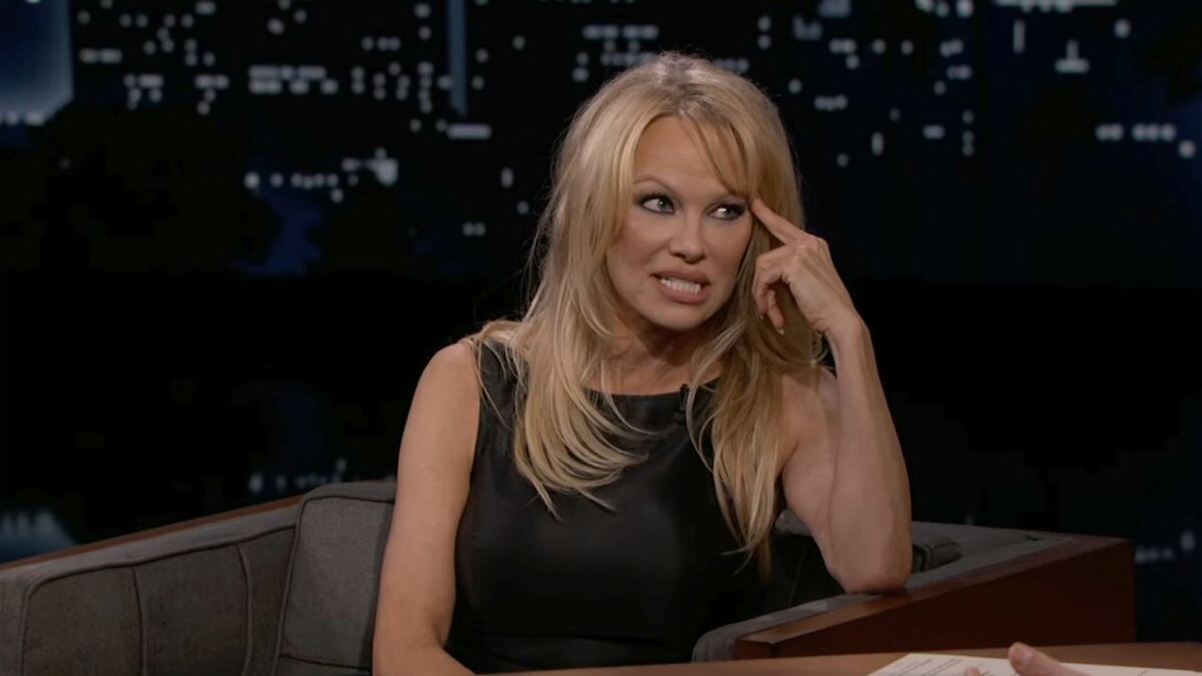 Cea mai tare noapte din viața Pamelei Anderson a fost cu un bărbat de 80 de ani. „Nu l-am putut uita niciodată”