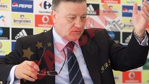 Iancu: "Mircea Sandu e bolnav. Va fi ales din mila"