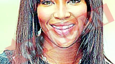 Naomi s-a impacat cu menajera romanca