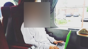 Călătorii dintr-un tren de Constanţa nu şi-au crezut ochilor! Pe EA au văzut-o imediat după ce au urcat în vagon