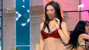 Vedeta tv care a trait cel mai penibil moment din viata ei! A ajuns cu cracii in sus in fata tuturor