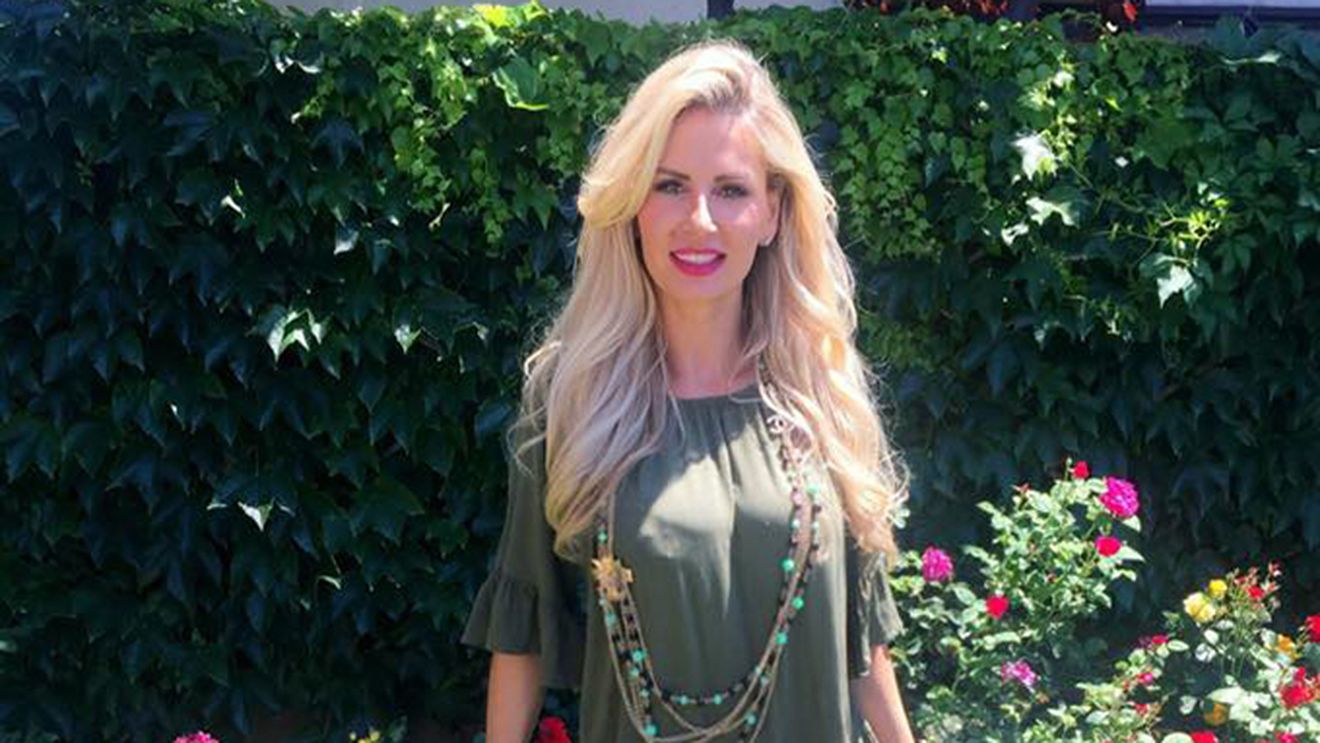 Cele mai noi imagini cu burtica de gravidă a ANDREEI BĂNICĂ! Ce a mărturisit cântăreaţa: "Nu se mai poate..."