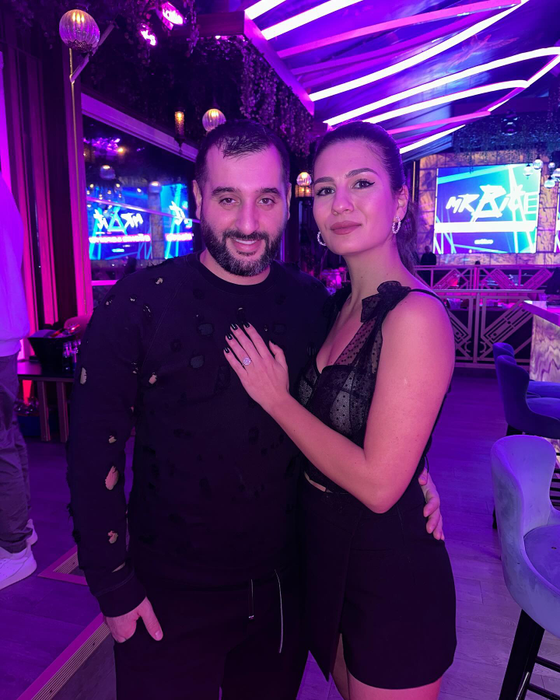 Fostul concurent la ”Chefi la Cuțite” se însoară! Barza ”ciocăne la ușă” în luna de miere!