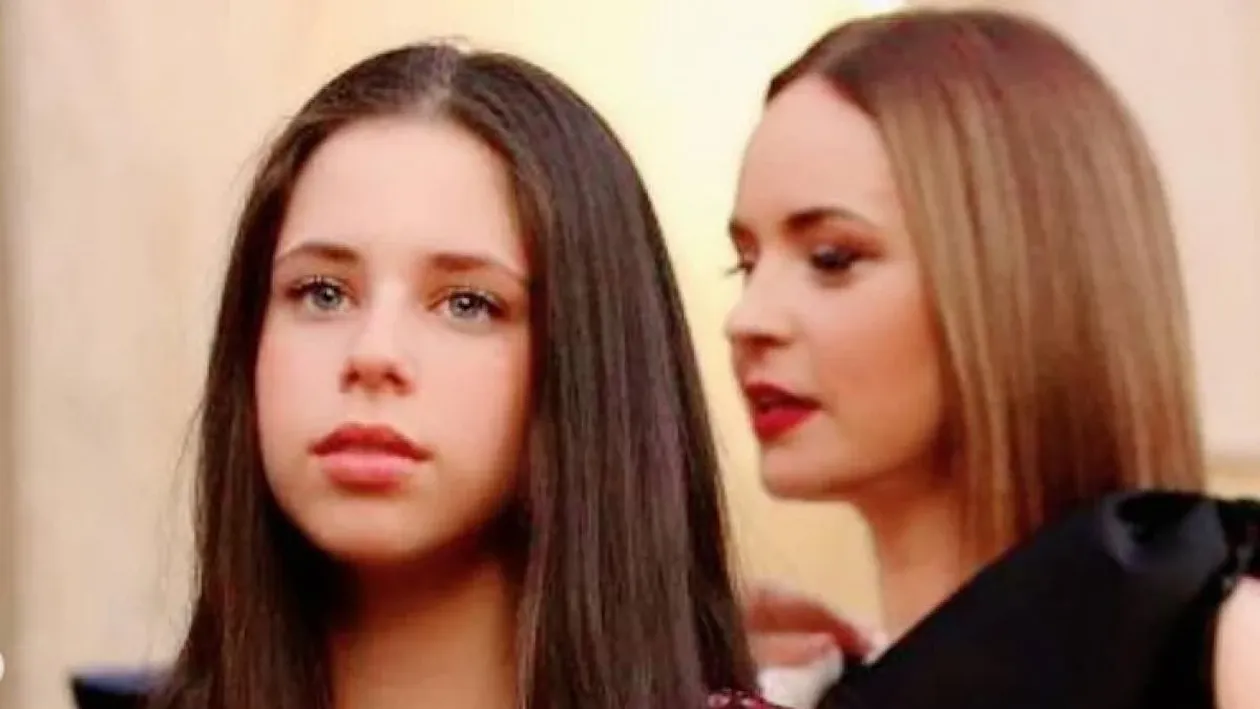 Cât de mare s-a făcut Violeta! Fiica Andreei Marin şi a lui Ştefan Bănică Jr a început liceul. FOTO