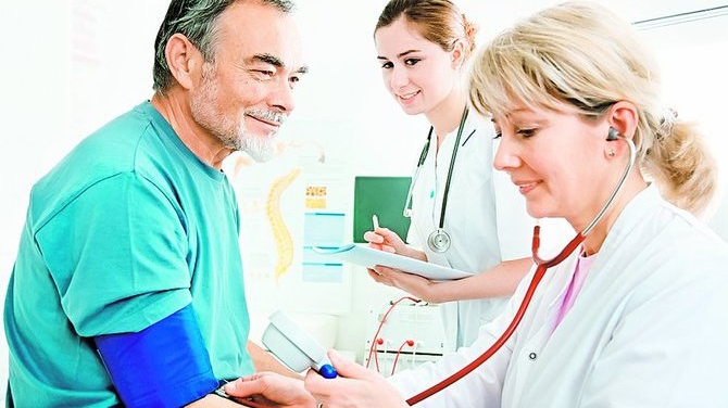 N-ai luat rezidentiatul? Poti fi ajutor de medic