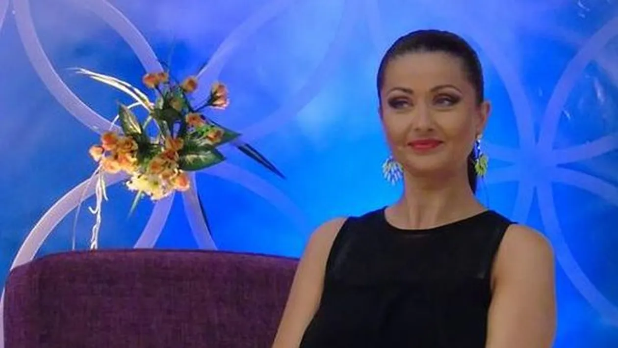 In cel hal arata Gabriela Cristea nemachiata! Si mai face si asta...