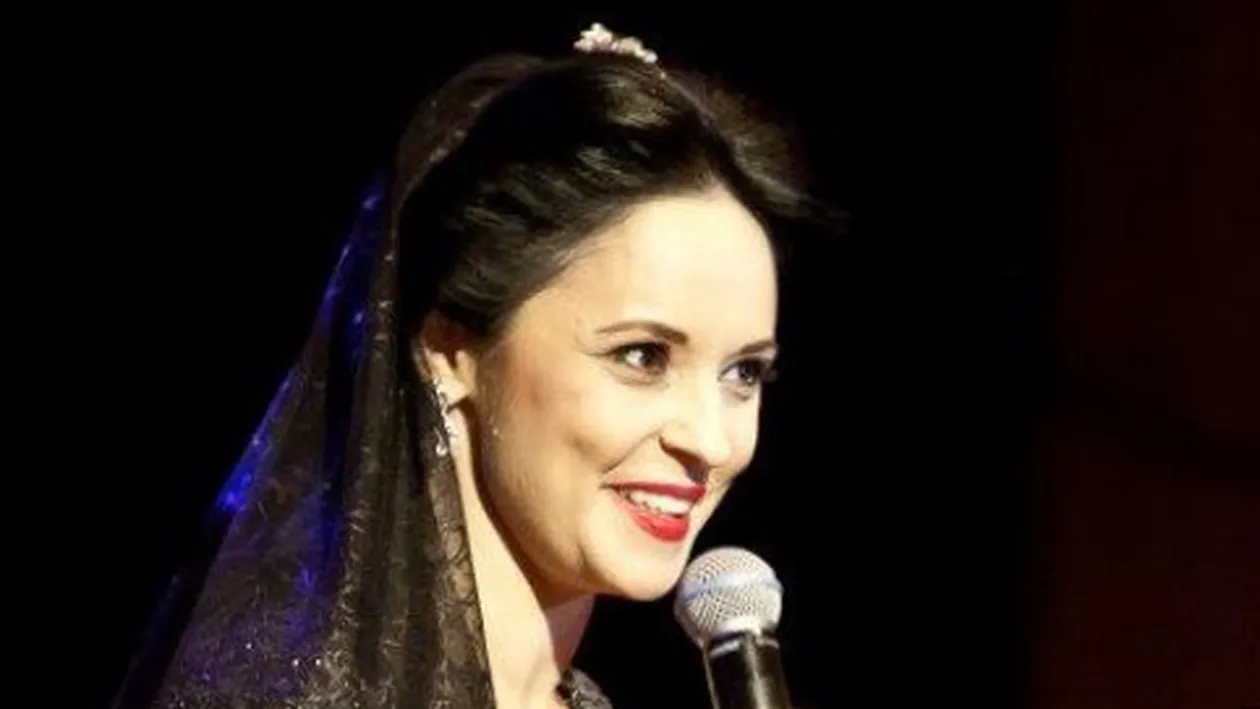 Andreea Marin nu s-a simtit bine in hainele de cadână: Abia am aşteptat să le dau jos. Vezi ce nu i-au plăcut straiele turcesti