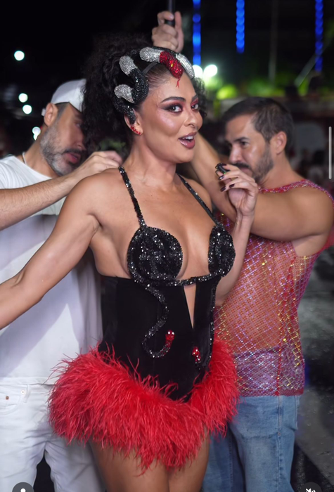 O mai ții minte pe Karla din Clona?! Cum arată și cu ce se ocupă Juliana Paes la 46 de ani