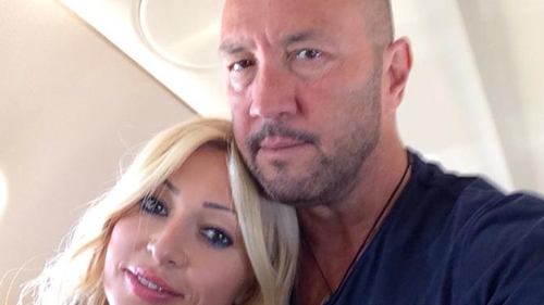 Raluca Zenga si-a etalat trupul la piscina! Cum arata sotia lui Walter Zenga in costum de baie!