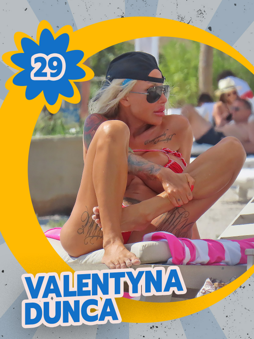 TOP 30 de vedete care şi-au etalat picioarele lungi şi bronzate la piscină. Blonde, brune și roșcate sunt complet dezinhibate!