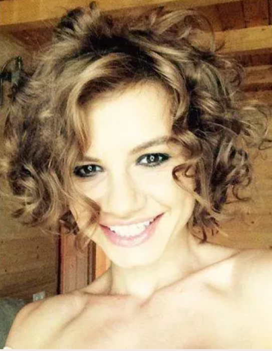 Cu cine se iubește, de fapt, Cheloo? Daniela Moraru, frumoasa brunetă pe care juratul iUmor o ține ascunsă