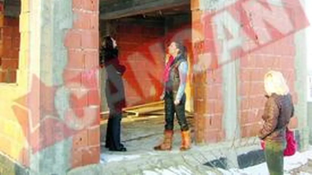 Ramona Gabor isi ia vila la comun cu trei prietene