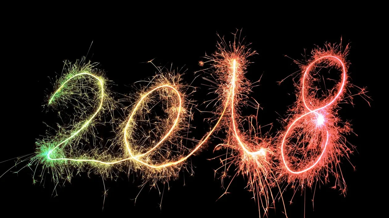 CANCAN.ro le urează cititorilor La mulţi ani!