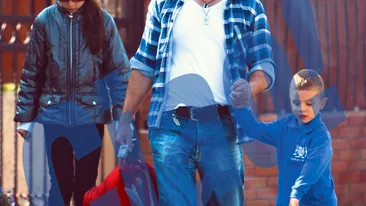 Denis Stefan si Pavel Stratan au comis-o grav cand s-au afisat asa pe strazile din Bucuresti! “Parca ar fi gravid…”