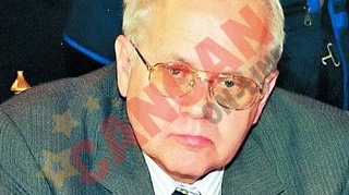 Acuzata ca si-a mutat amantul acasa!
