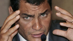 LOVITURA DE STAT? Politistii rebeli au incercat sa il asasineze pe presedintele Ecuadorului! VIDEO