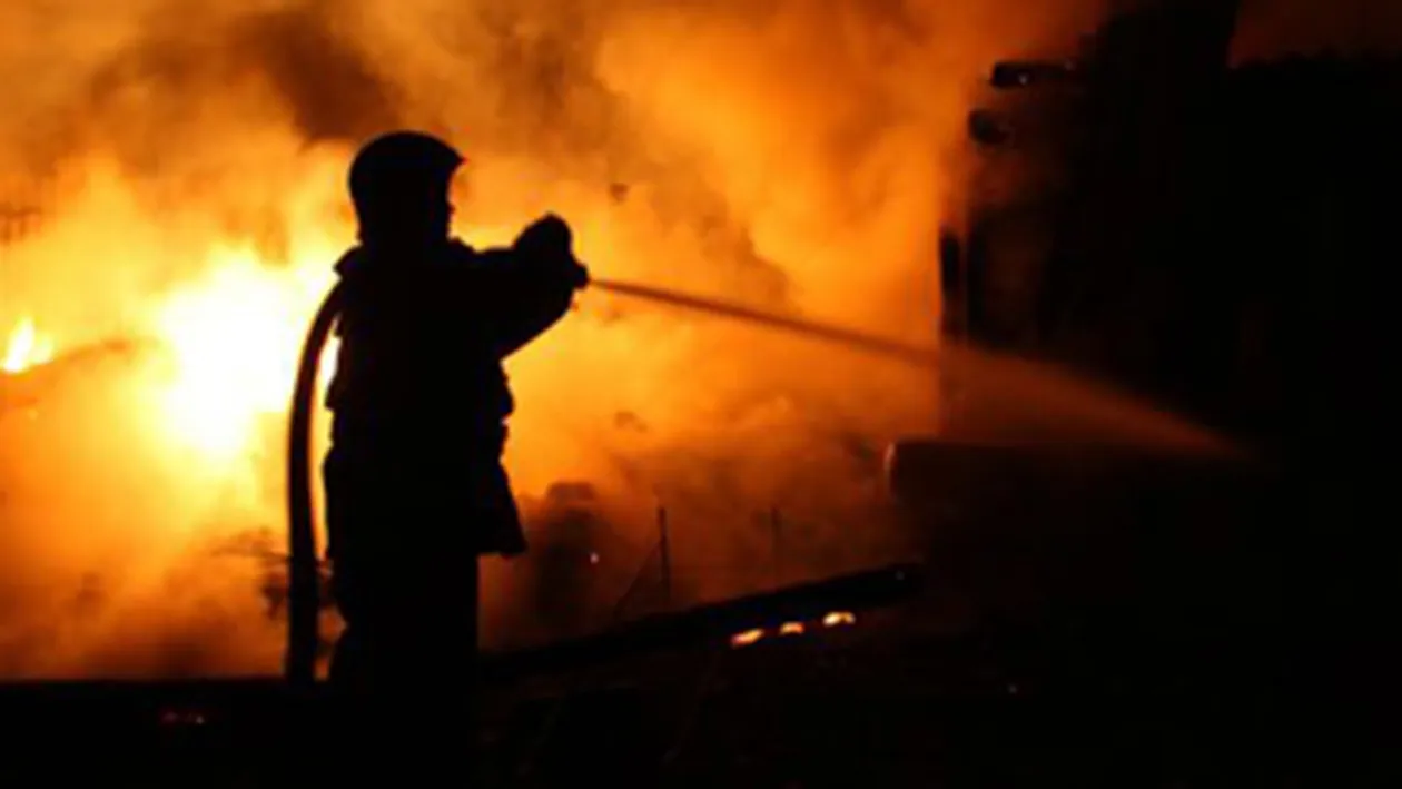 Incendiile din zona montana Transalpina au fost stinse!