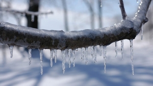 Meteorologii au emis atenționări nowcasting! În ce zone e cod galben de vreme capricioasă
