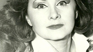 Stela Popescu a avut o viata amoroasa tumultuoasa! Si-a inselat primul sot cu marea ei iubire. Al doilea barbat i-a dat viata peste cap
