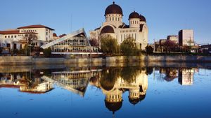 Locuitorii unui cartier din Arad, puși să plătească taxă pentru a ajunge acasă. Prețurile trec de 100 lei lunar
