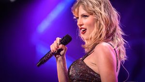 Prime de aproape 200 de milioane de dolari. Taylor Swift și-a răsfățat angajații în prag de Sărbători
