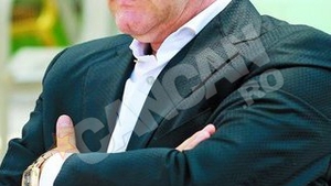 Olandezii contractati de Gigi Becali nu se incurca "In Copenhaga am pus gazon cu o zi inainte de meci"